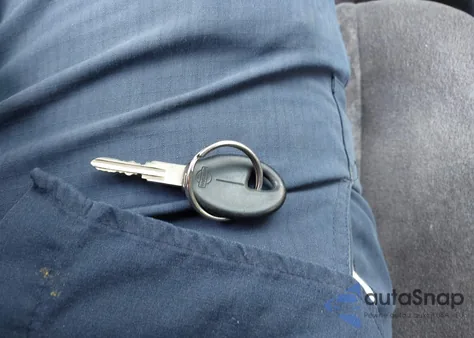 1997 Nissan Maxima Gle/Gxe/Se from USA, damaged, VIN JN1CA21D3VM514497